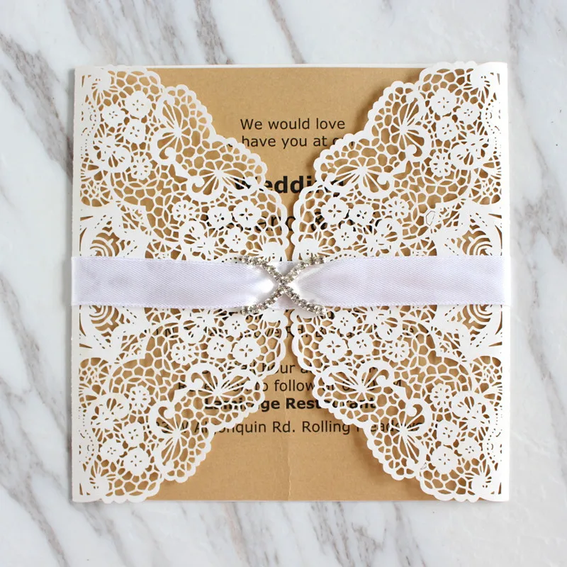 Bijuterii dantelă albă invitatii de nunta cu insertii plicuri vintage aniversare invitație titularul cardului de 5.9
